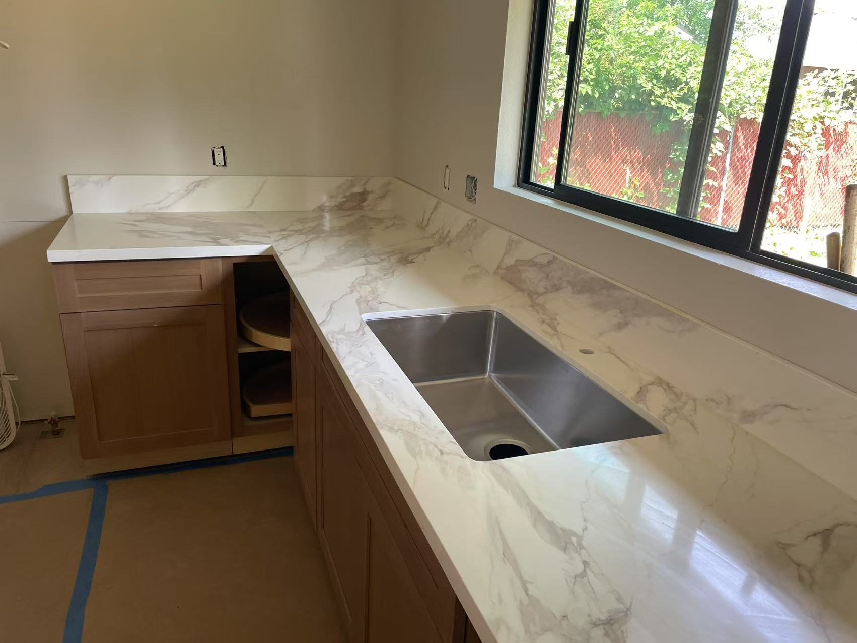 2cm Quartz Spartacus (ZQ24C) Countertop - Self Pick Up Only
