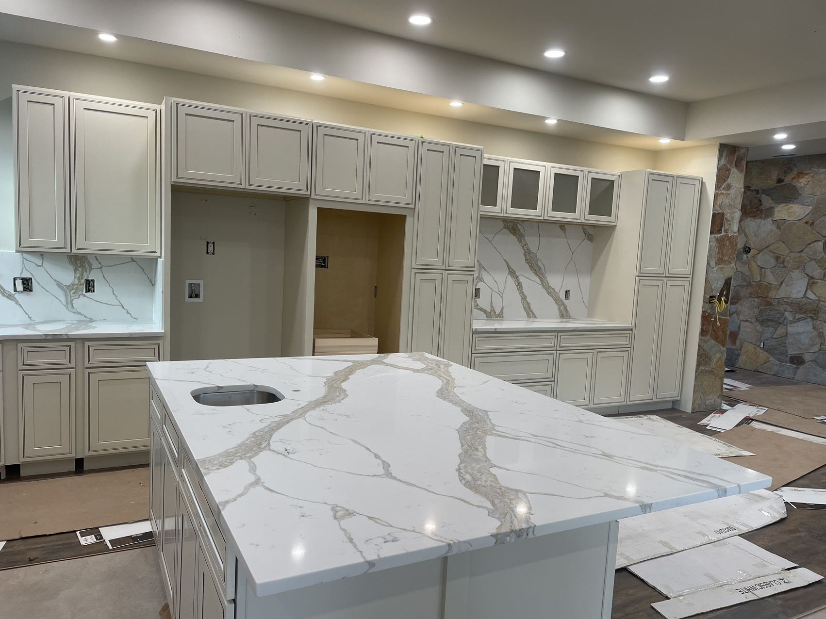 3cm Quartz 126"x 63" Countertop - Calacatta Gold ZC331- Self Pick Up Only
