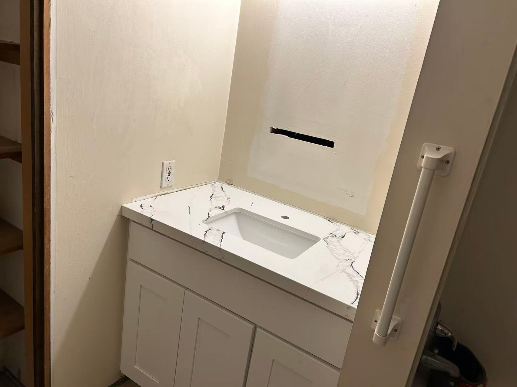 2cm Quartz Carrara Bianco Countertop ZQ116 - Self Pick Up Only - ZCBuildingSupply